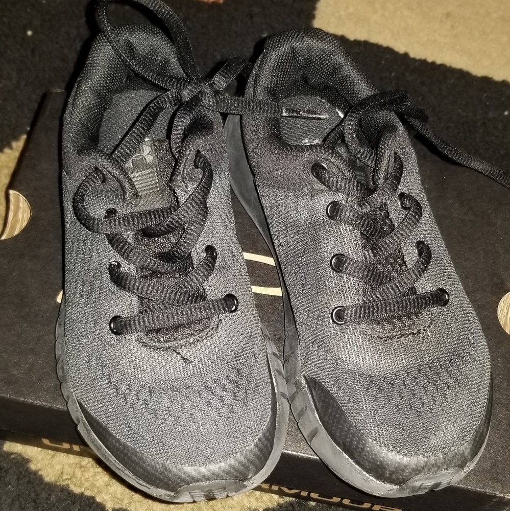 Little boy's sneakers